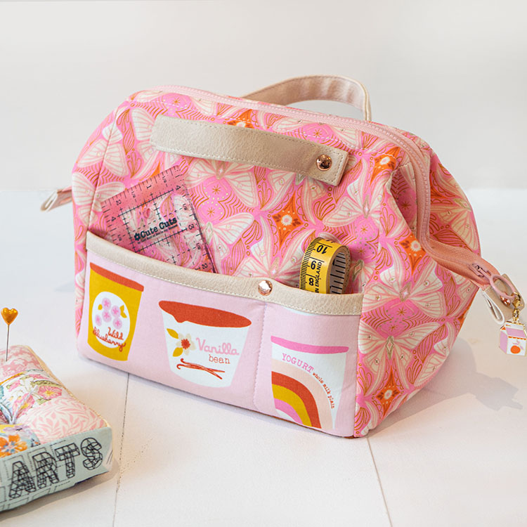 The Stylish Sewing Caddy by Zakka Workshop